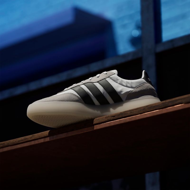 Tenis-adidas-para-hombre-Barreda-Decode-para-moda-color-blanco.-Mktg-Vista-6