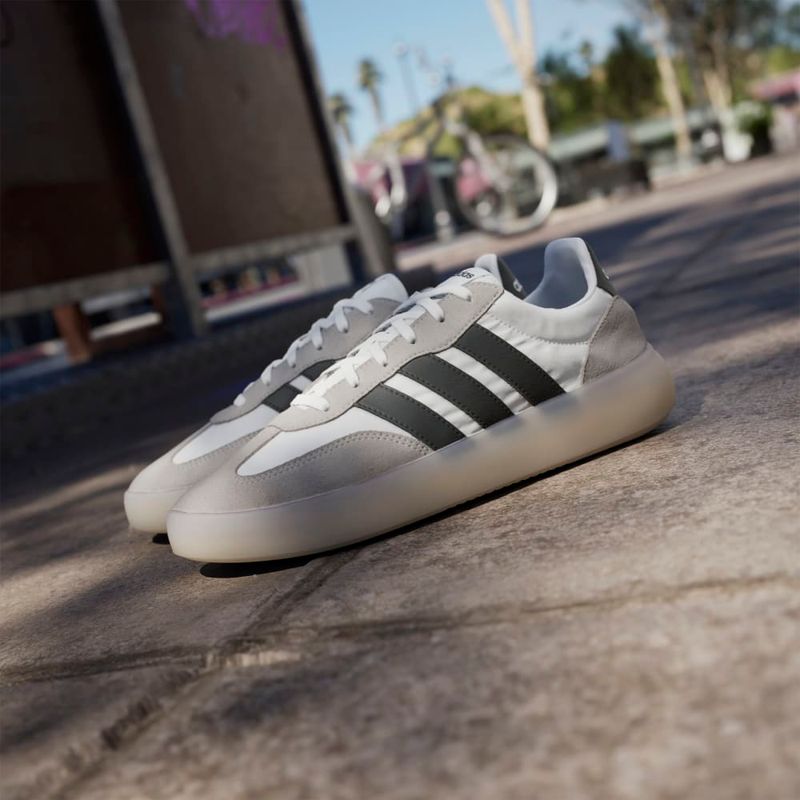 Tenis-adidas-para-hombre-Barreda-Decode-para-moda-color-blanco.-Mktg-Vista-7