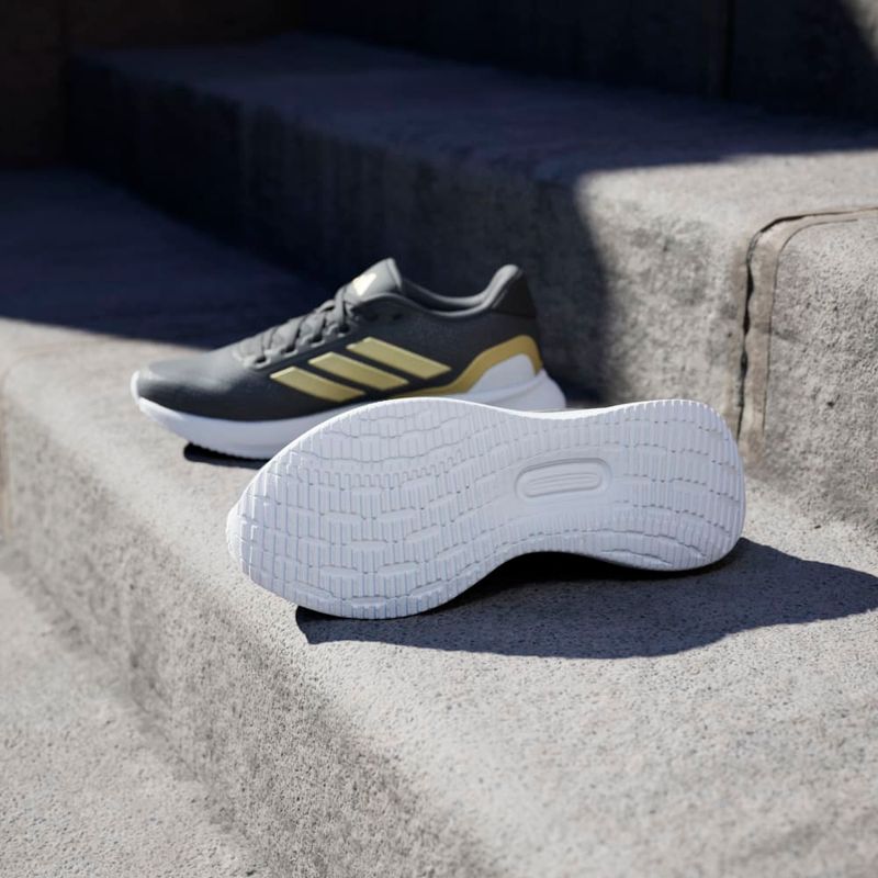 Tenis-adidas-para-mujer-Runfalcon-5-W-para-correr-color-negro.-Mktg-Vista-13
