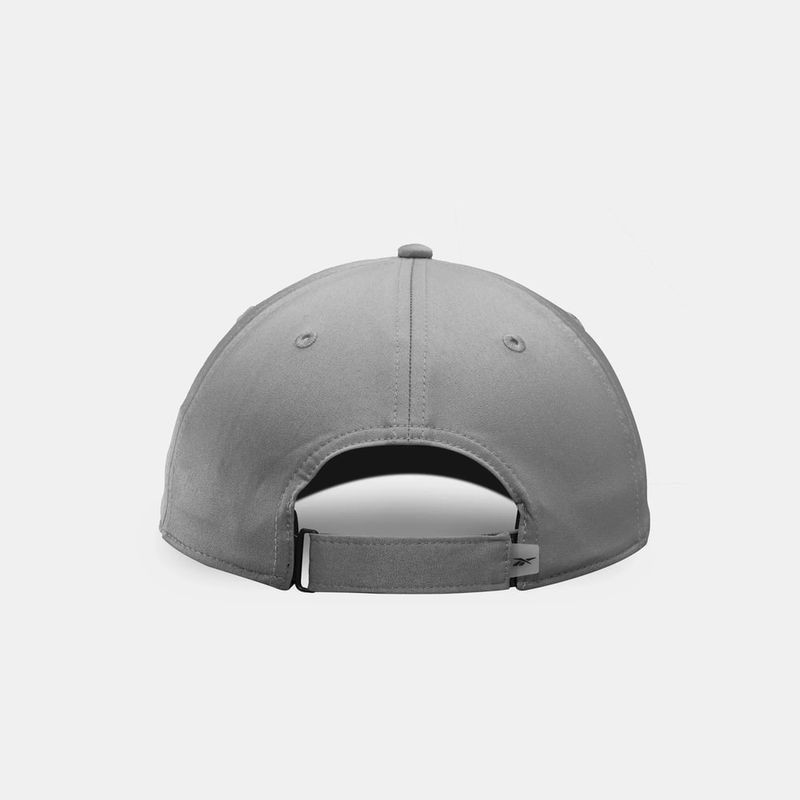 Gorra-reebok-unisex-Rbk-Training-Perforated-Cap-para-entrenamiento-color-gris.-Frente-Sin-Modelo-