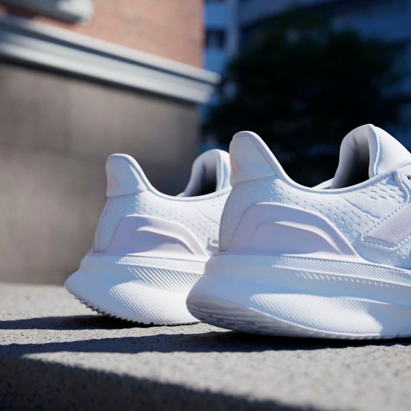 Tenis-adidas-para-mujer-Ultrarun-5-W-para-correr-color-blanco.-Mktg-Vista-39