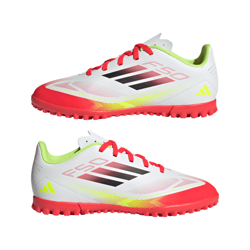 Guayos-adidas-para-niño-F50-Club-Tf-J-para-futbol-color-blanco.-Detalle-2