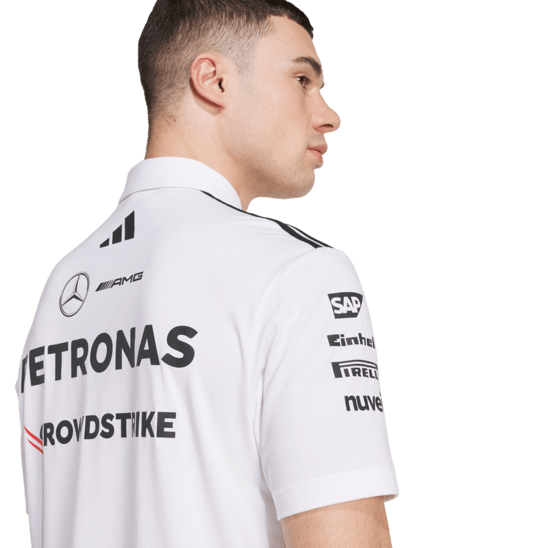 Polo-adidas-para-hombre-Mer-Tm-Polo-Wm-para-moda-color-blanco.-Lateral-Sobre-Modelo
