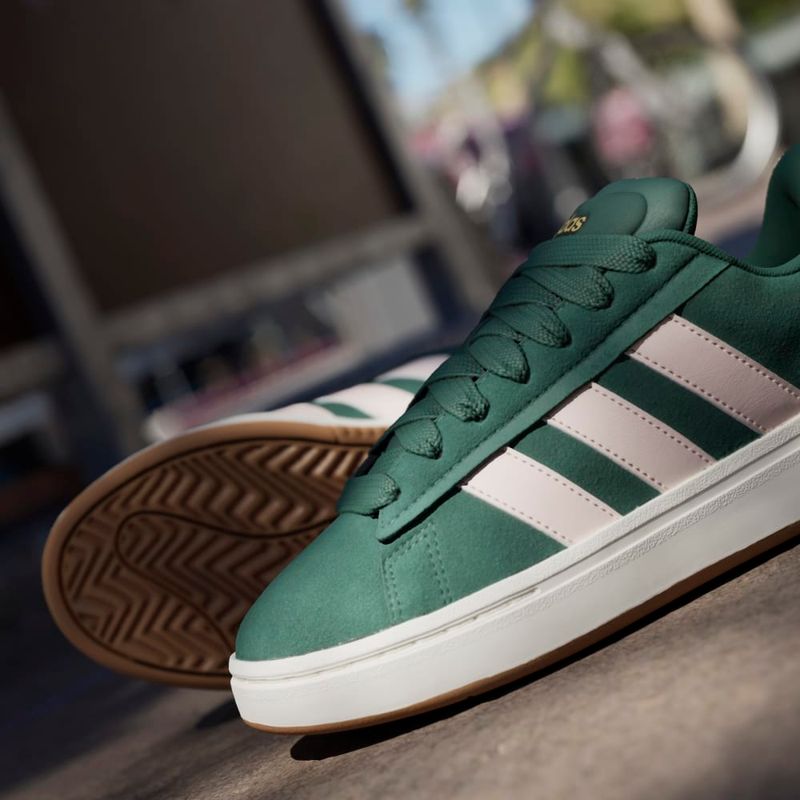 Tenis-adidas-para-mujer-Grand-Court-Alpha-0-para-moda-color-verde.-Mktg-Vista-9