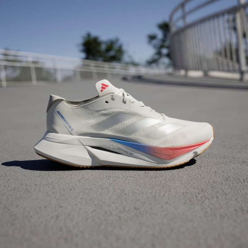 Tenis-adidas-para-mujer-Adizero-Boston-12-W-para-correr-color-blanco.-Mktg-Vista-2