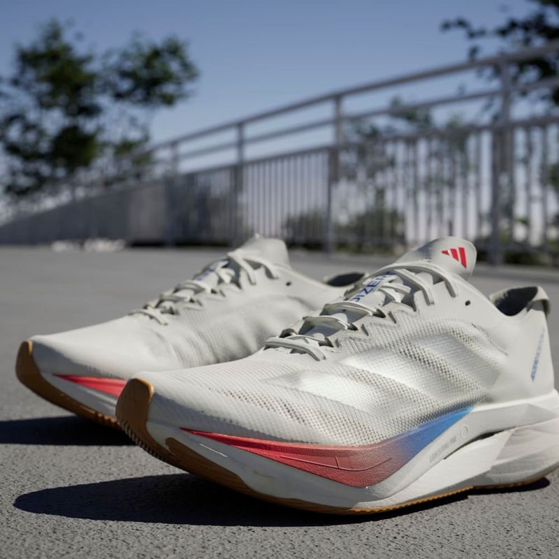 Tenis-adidas-para-mujer-Adizero-Boston-12-W-para-correr-color-blanco.-Mktg-Vista-8