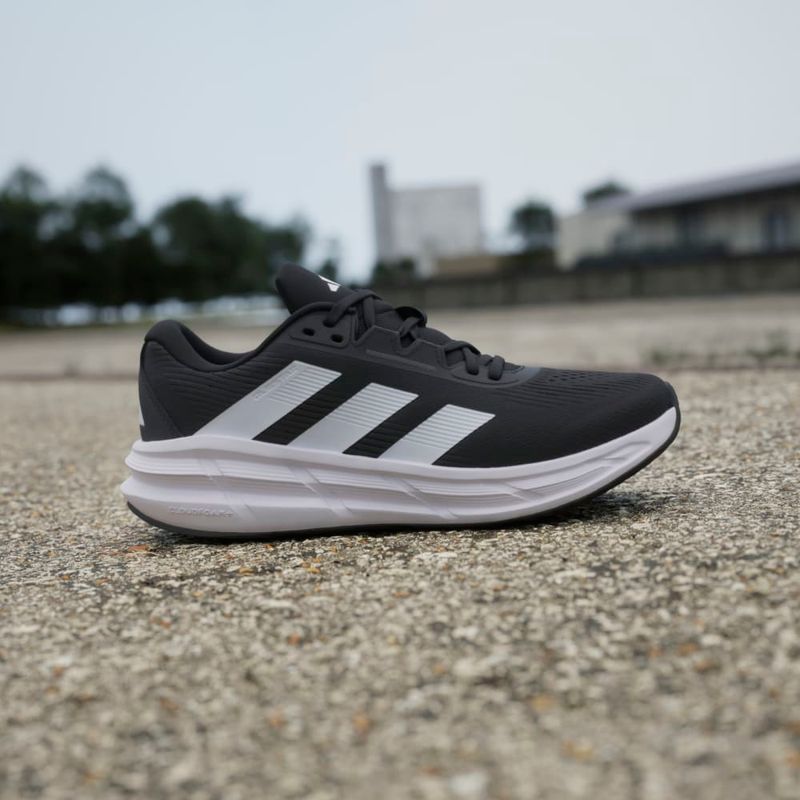 Tenis-adidas-para-hombre-Questar-3-M-para-correr-color-negro.-Mktg-Vista-14