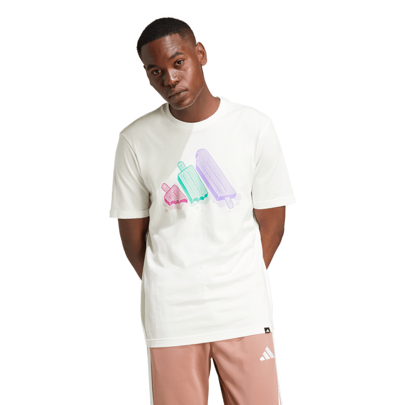 Camiseta-Manga-Corta-adidas-para-hombre-M-L-Ice-Tee-para-moda-color-blanco.-Frente-Sobre-Modelo