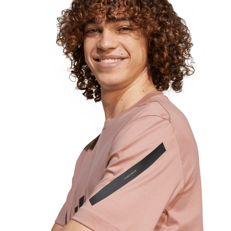 Camiseta-Manga-Corta-adidas-para-hombre-M-Z.N.E.-Tee-para-moda-color-rosado.-Detalle-Posterior