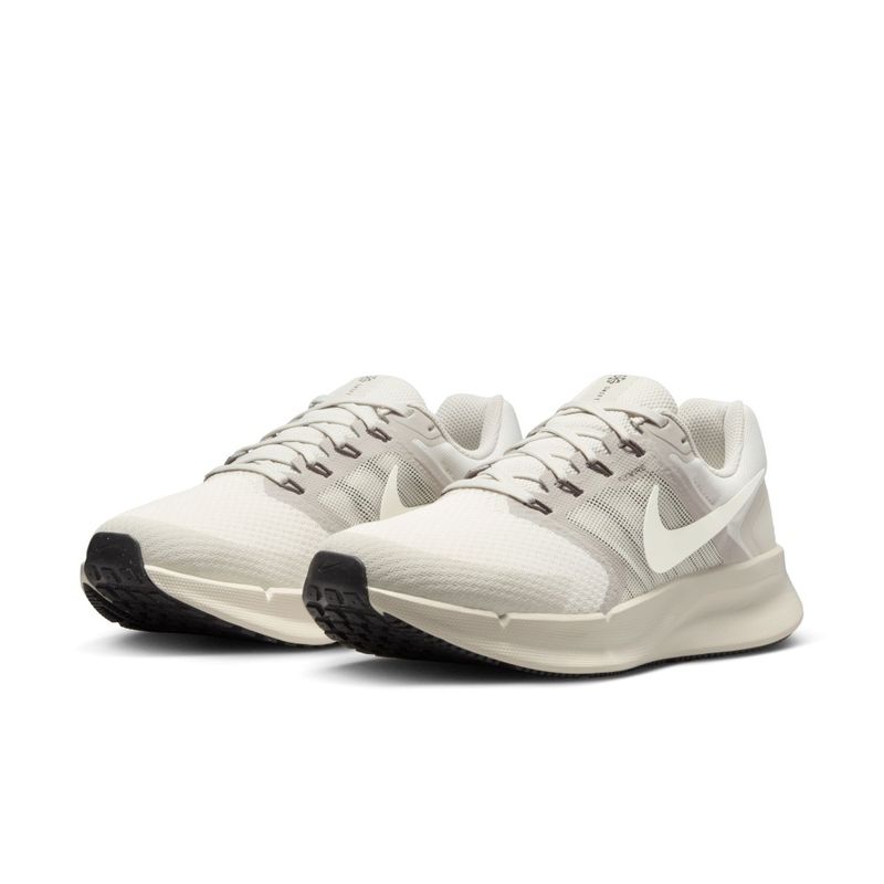 Tenis-nike-para-mujer-W-Nike-Run-Swift-3-para-correr-color-gris.-Suela