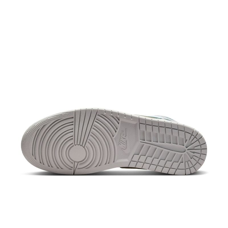 Tenis-nike-para-hombre-Air-Jordan-1-Mid-Se-para-moda-color-blanco.-Capellada