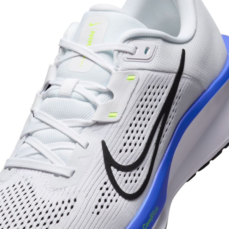 Tenis-nike-para-hombre-Nike-Quest-6-para-correr-color-blanco.-Detalle-1