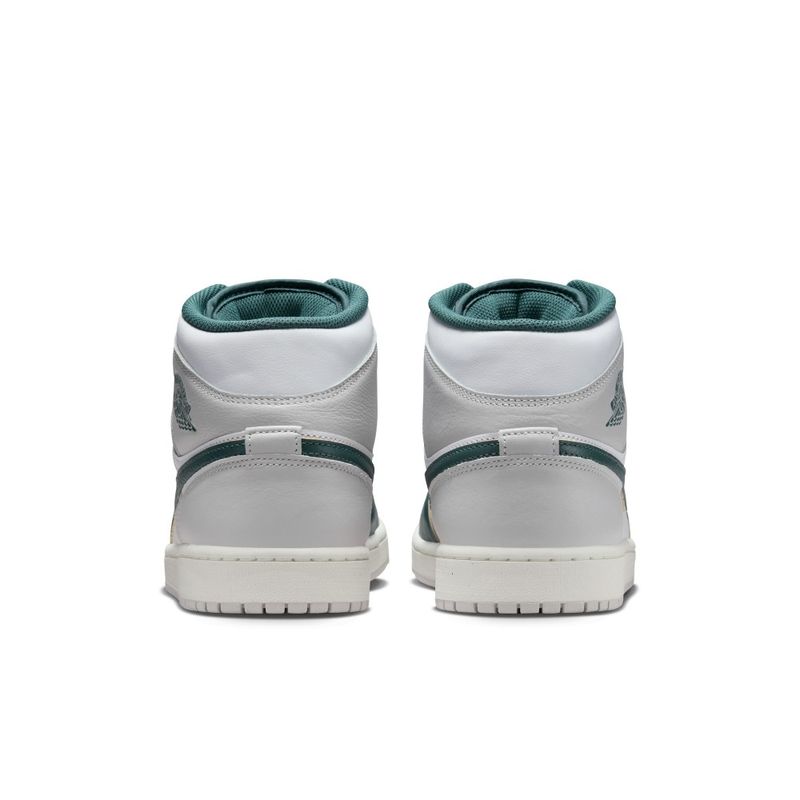 Tenis-nike-para-hombre-Air-Jordan-1-Mid-Se-para-moda-color-blanco.-Talon