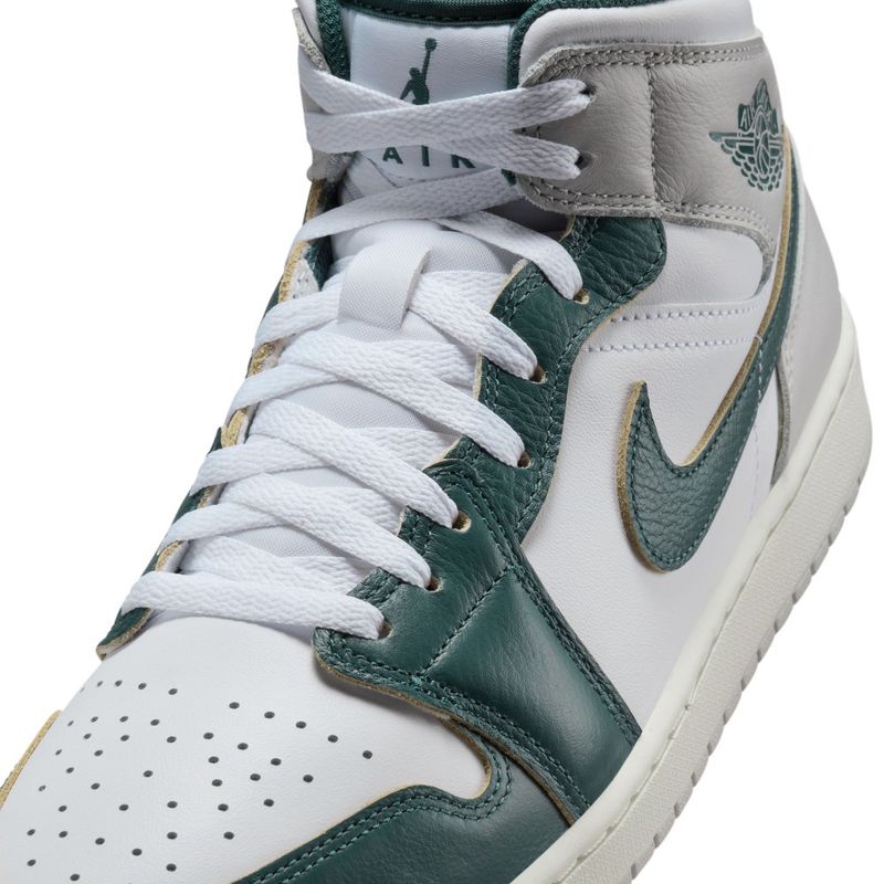 Tenis-nike-para-hombre-Air-Jordan-1-Mid-Se-para-moda-color-blanco.-Detalle-1