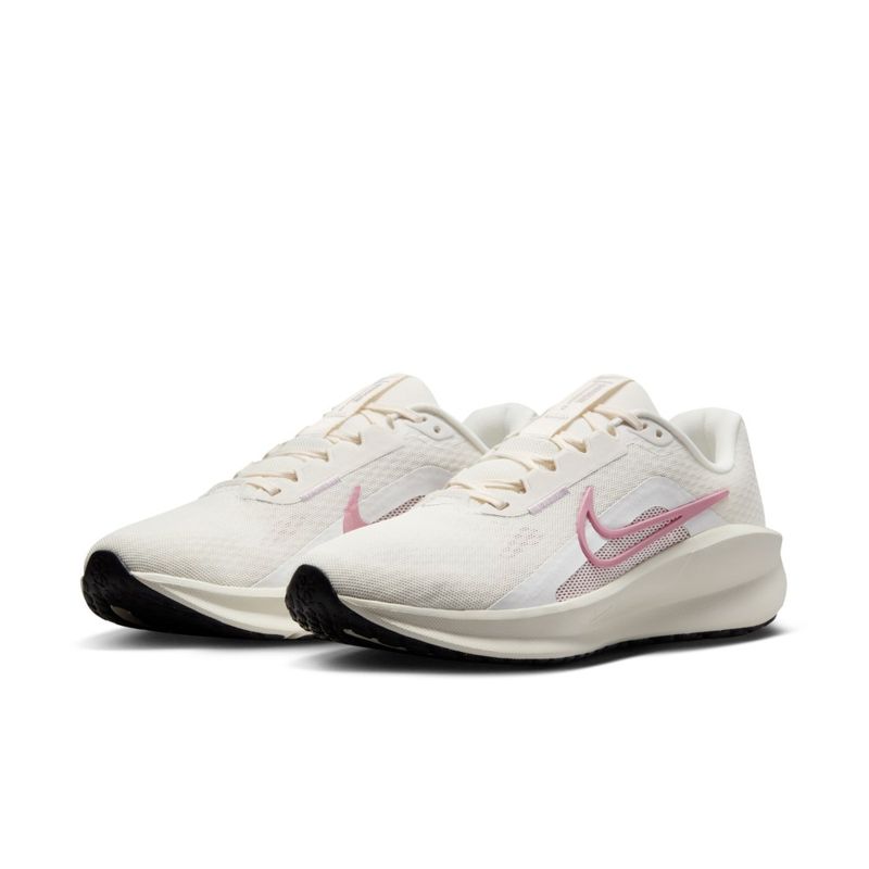 Tenis-nike-para-mujer-W-Nike-Downshifter-13-para-correr-color-gris.-Suela