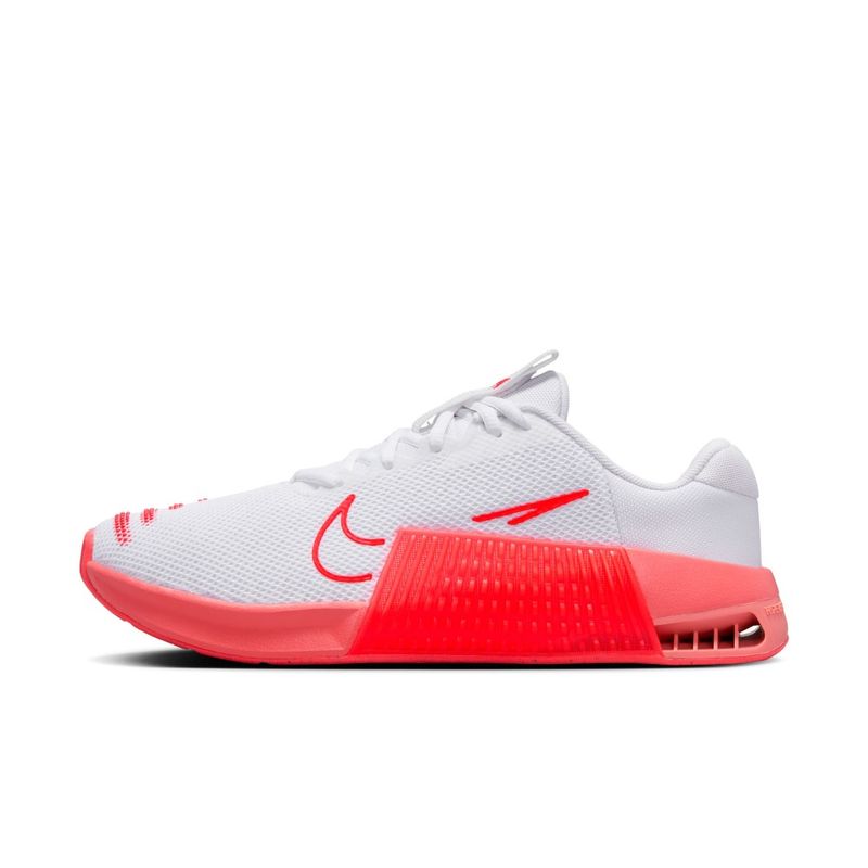 Tenis-nike-para-mujer-W-Nike-Metcon-9-para-entrenamiento-color-blanco.-Lateral-Interna-Izquierda