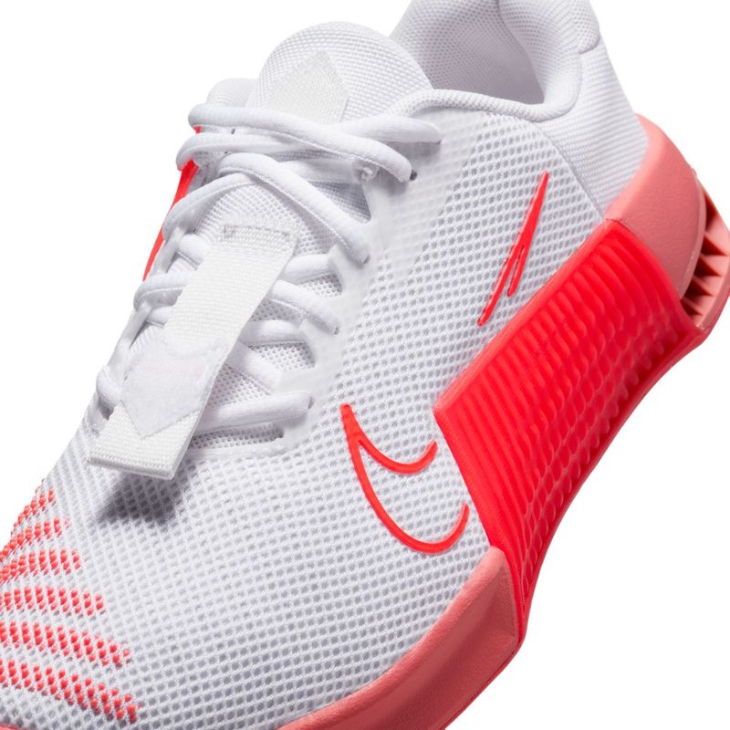 Tenis-nike-para-mujer-W-Nike-Metcon-9-para-entrenamiento-color-blanco.-Detalle-1