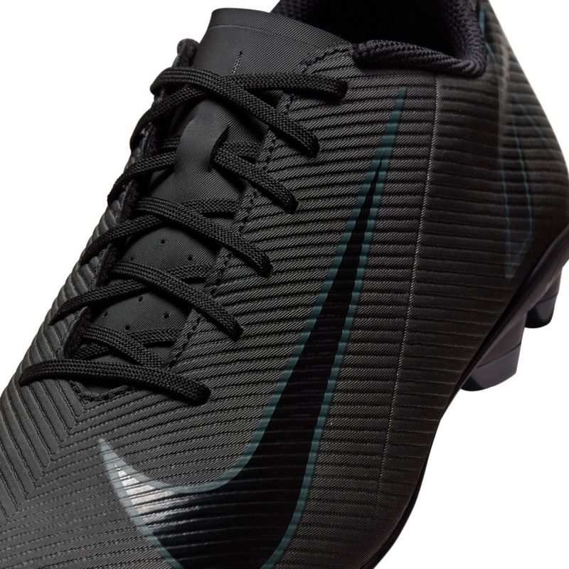 Guayos-nike-para-hombre-Vapor-16-Club-Fg-Mg-para-futbol-color-negro.-Detalle-1