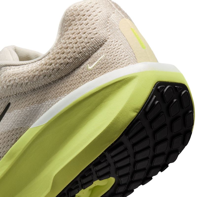 Tenis-nike-para-hombre-Nike-Air-Winflo-11-para-correr-color-blanco.-Talon