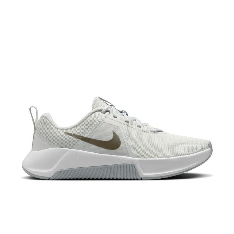 Tenis-nike-para-mujer-W-Nike-Mc-Trainer-3-para-entrenamiento-color-gris.-Lateral-Externa-Derecha