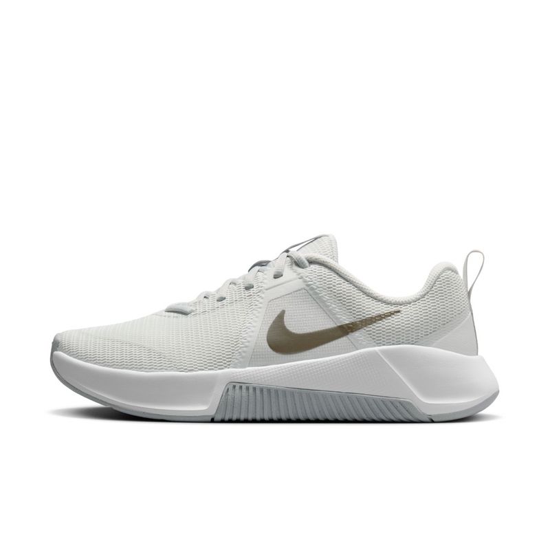 Tenis-nike-para-mujer-W-Nike-Mc-Trainer-3-para-entrenamiento-color-gris.-Lateral-Interna-Izquierda