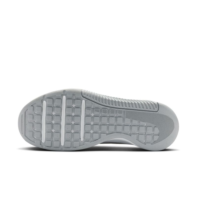 Tenis-nike-para-mujer-W-Nike-Mc-Trainer-3-para-entrenamiento-color-gris.-Capellada