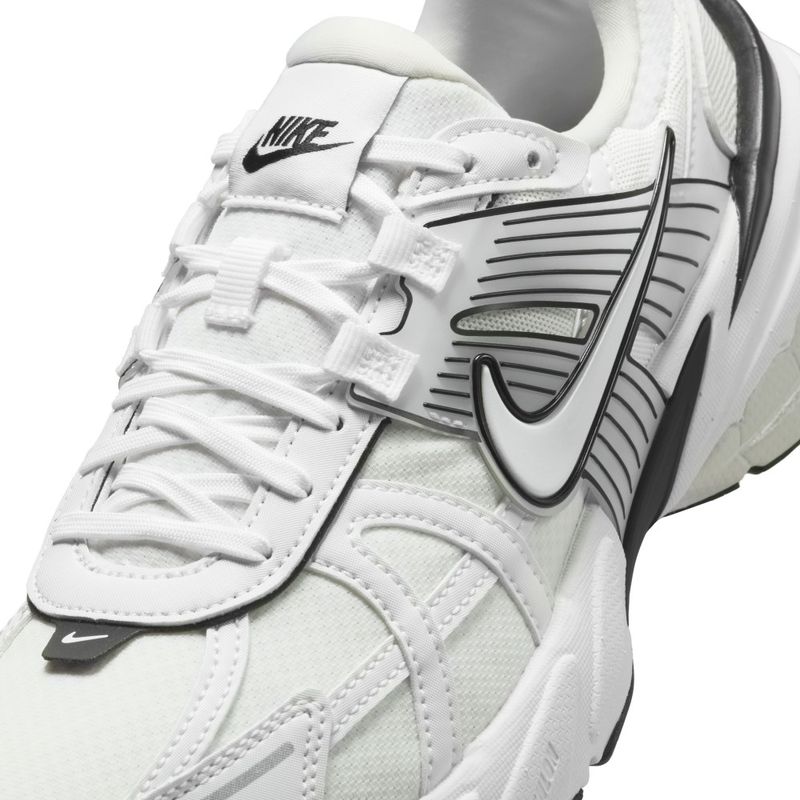 Tenis-nike-para-mujer-W-Nike-V2K-Run-Se-para-moda-color-blanco.-Detalle-1