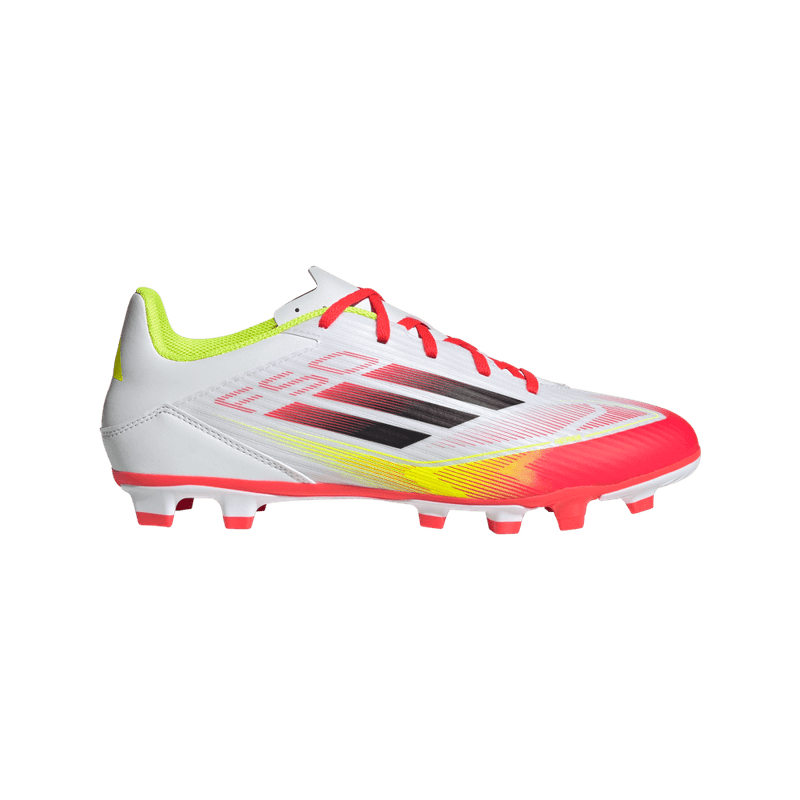 Guayos-adidas-unisex-F50-Club-Fg-Mg-para-futbol-color-blanco.-Lateral-Externa-Derecha