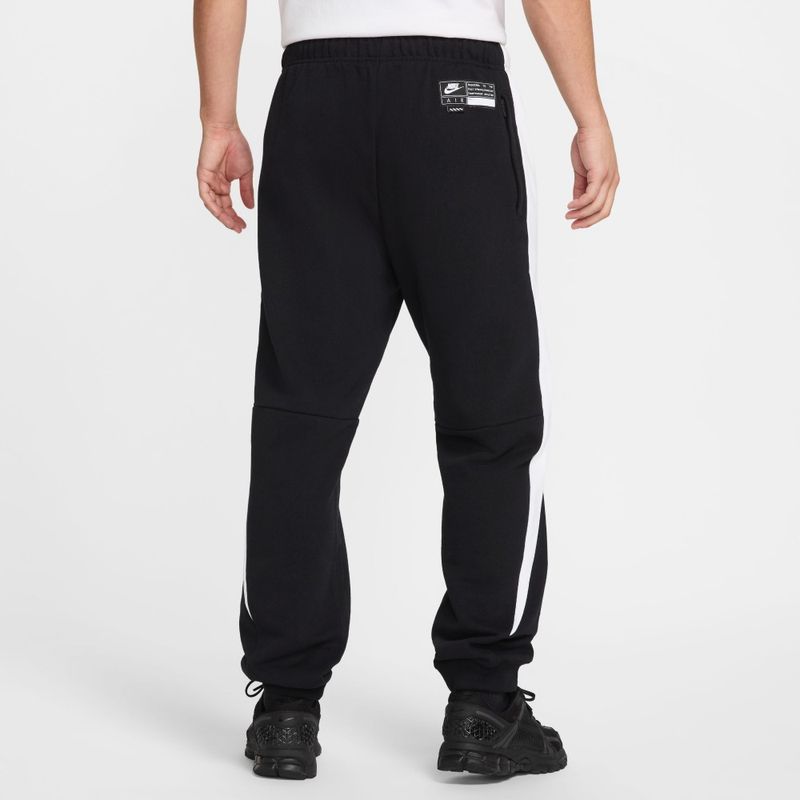 Pantalon-nike-para-hombre-M-Nike-Air-Flc-Jgge-Bft-para-moda-color-negro.-Reverso-Sobre-Modelo
