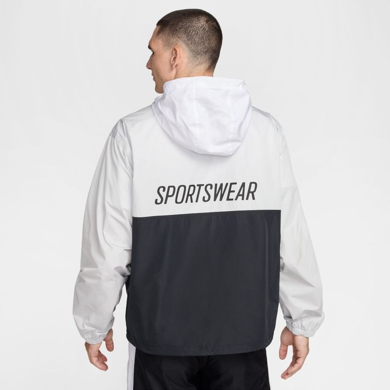 Chaqueta-nike-para-hombre-M-Nk-Club-Marina-Anrk-Gfx-para-moda-color-blanco.-Reverso-Sobre-Modelo