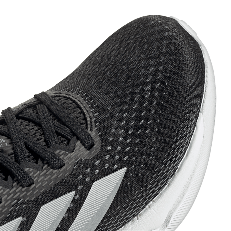 Tenis-adidas-para-mujer-Supernova-Stride-2-para-correr-color-negro.-Lateral-Y-Suela