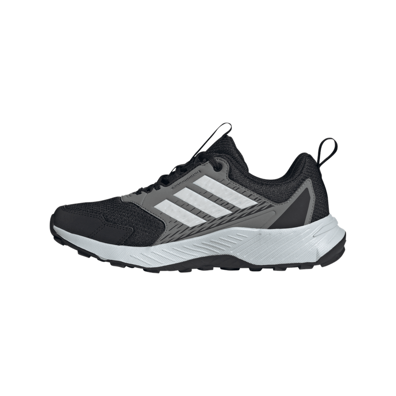 Tenis-adidas-para-mujer-Terrex-Tracefinder-para-outdoor-color-negro.-Suela