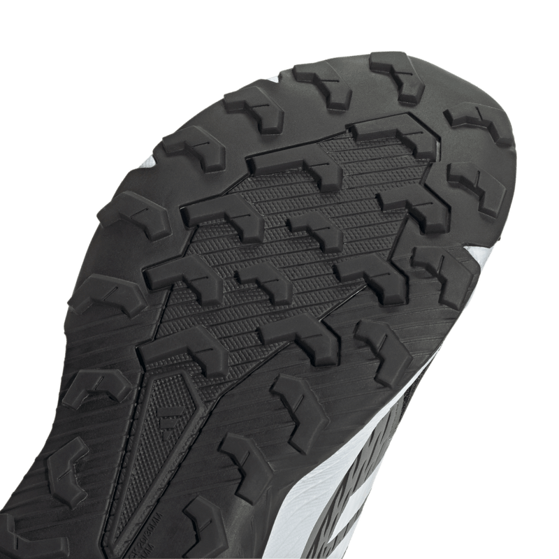 Tenis-adidas-para-mujer-Terrex-Tracefinder-para-outdoor-color-negro.-Detalle-2
