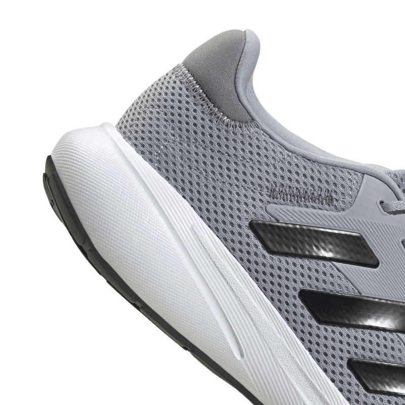 Tenis-adidas-unisex-Response-Runner-U-para-correr-color-gris.-Detalle-2