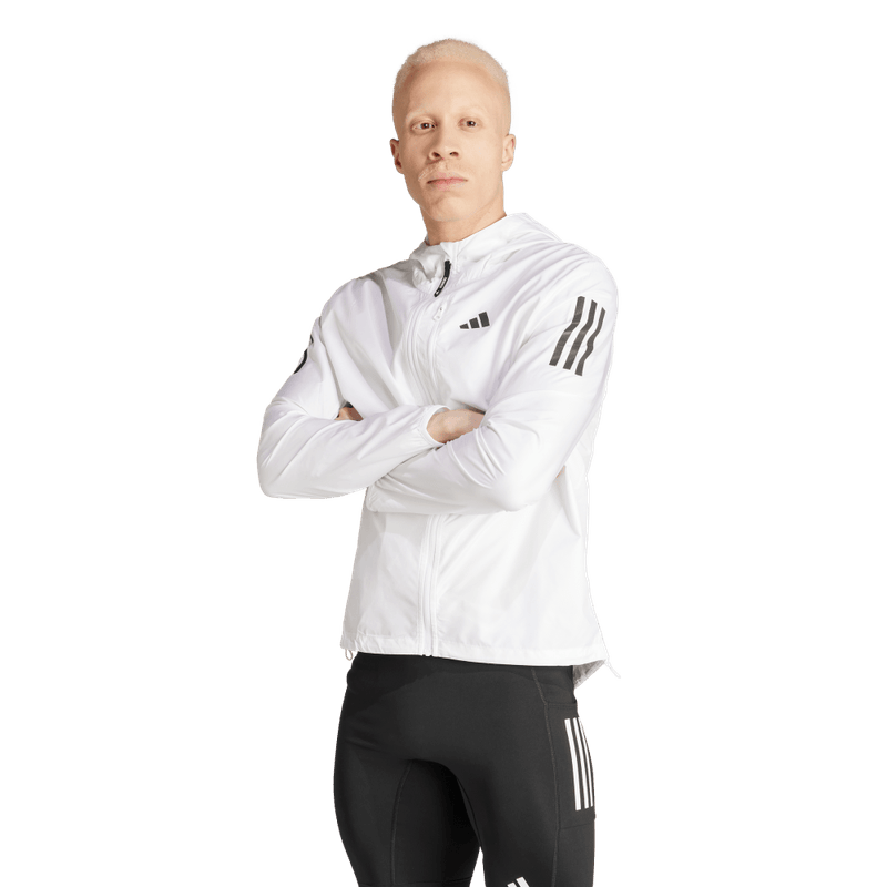 Chaqueta-adidas-para-hombre-Otr-B-Jkt-para-correr-color-blanco.-Frontal-Sobre-Modelo-1