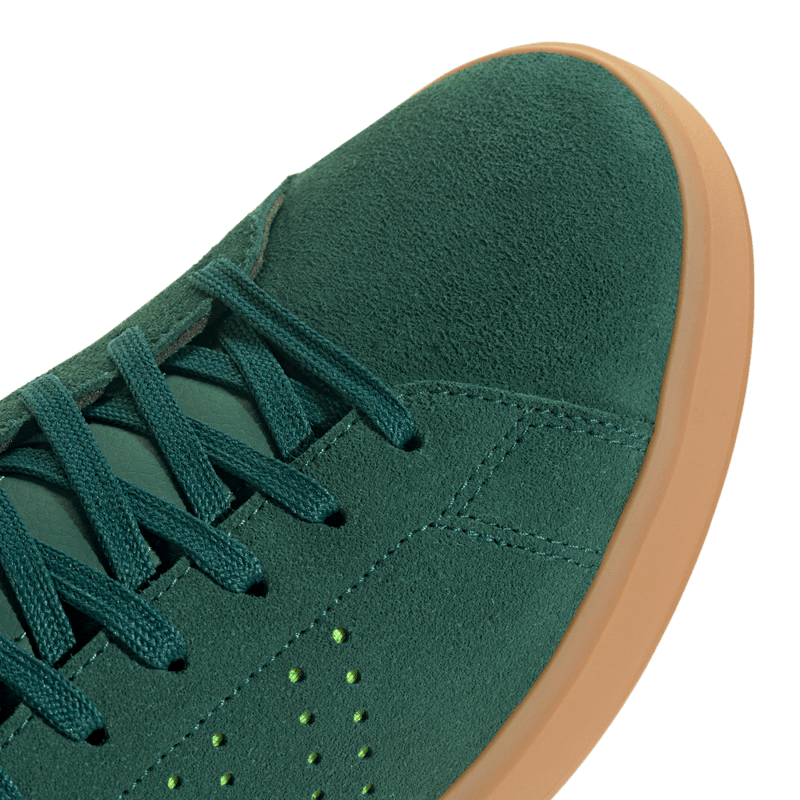 Tenis-adidas-para-hombre-Advantage-2.0-para-moda-color-verde.-Lateral-Y-Suela