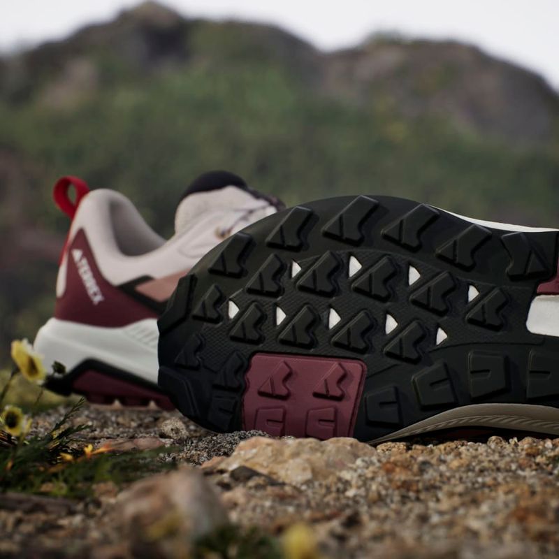 Tenis-adidas-para-mujer-Terrex-Anylander-W-para-outdoor-color-beige.-Mktg-Vista-18
