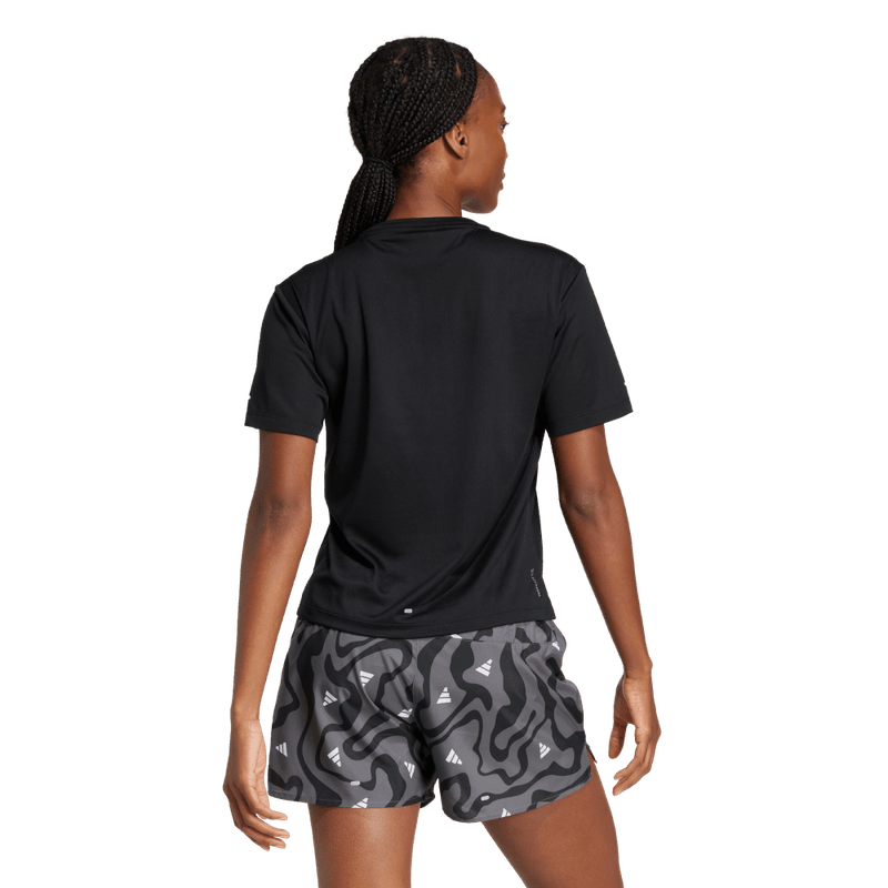 Camiseta-Manga-Corta-adidas-para-mujer-Run-It-Bl-Tee-W-para-correr-color-negro.-Reverso-Sin-Modelo