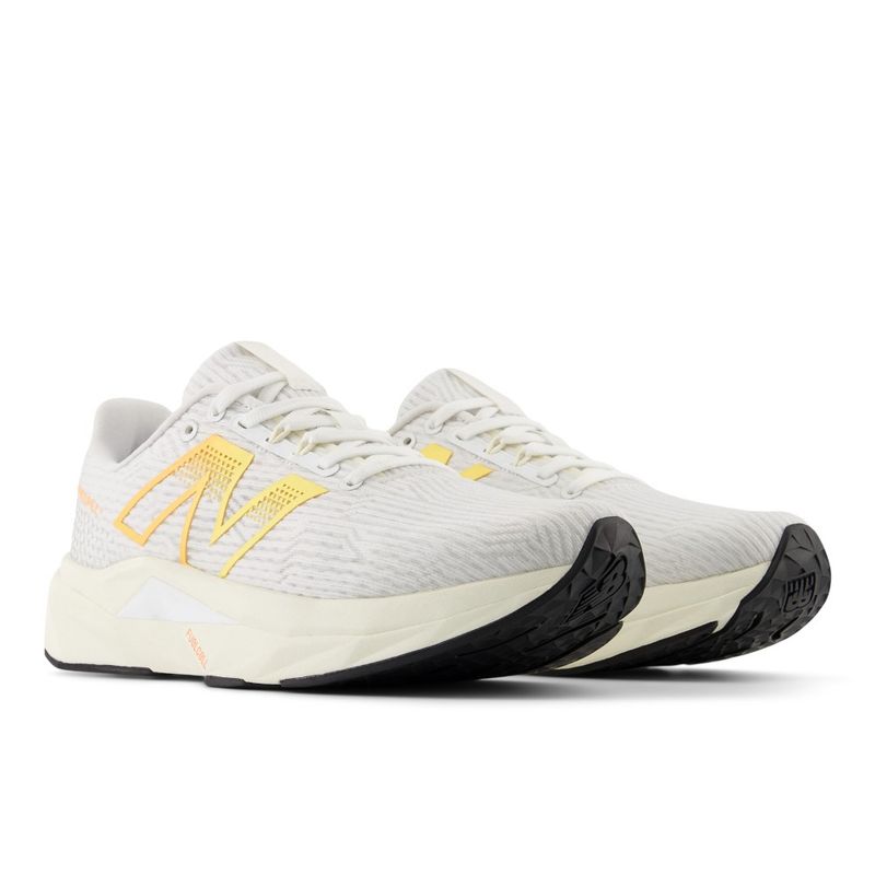 Tenis-new-balance-para-mujer-Propel-V5-para-correr-color-blanco.-Pares-Diagonal-Izquierda