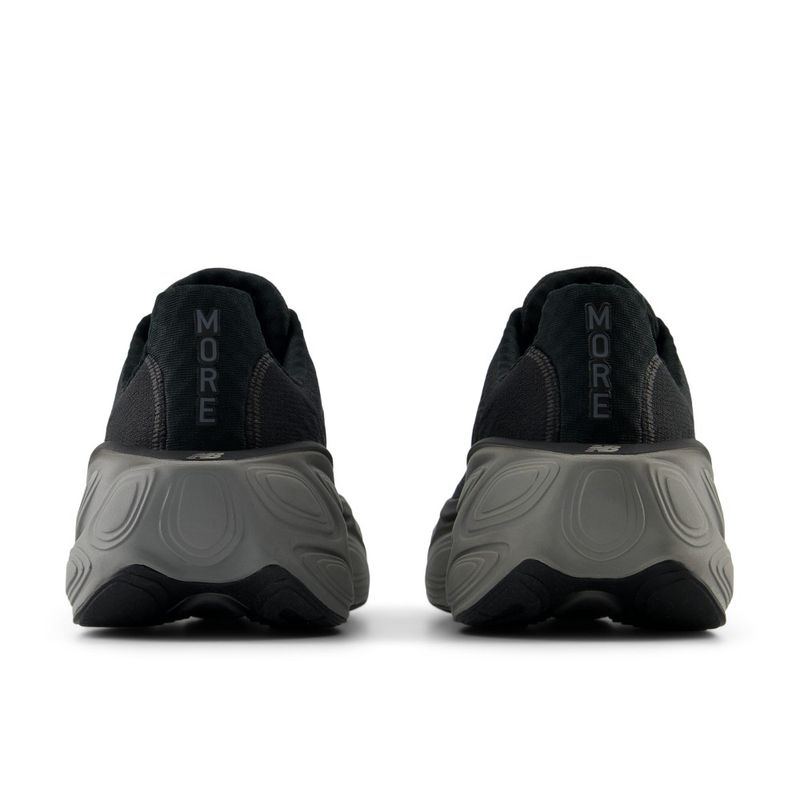 Tenis-new-balance-para-mujer-More-V5-para-correr-color-negro.-Talones