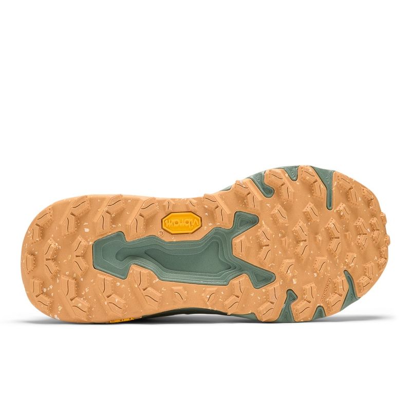 Tenis-new-balance-para-mujer-Hierro-V9-para-outdoor-color-multicolor.-17