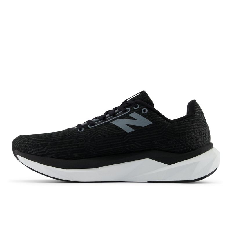 Tenis-new-balance-para-hombre-Propel-V5-para-correr-color-negro.-Lateral-Izquiersa