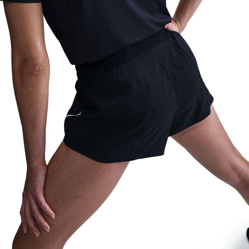 Pantaloneta-nike-para-mujer-W-Nk-One-Swh-Hb-Df-Mr-Br-Srt-para-correr-color-negro.-Detalle-1