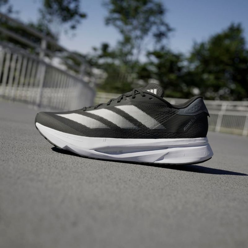 Tenis-adidas-para-hombre-Adizero-Sl2-M-para-entrenamiento-color-negro.-Mktg-Vista-31