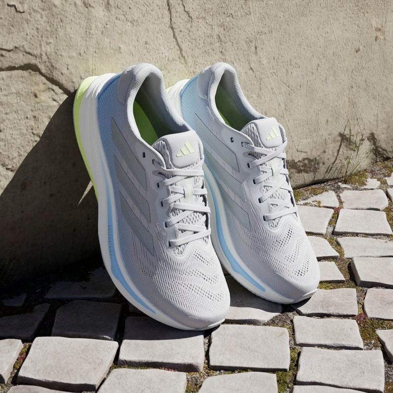 Tenis-adidas-para-hombre-Supernova-Rise-2-M-para-correr-color-gris.-Detalle-4