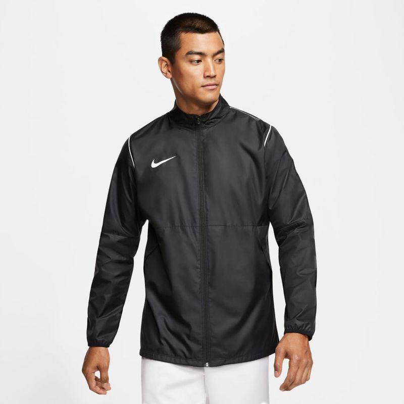 Chaqueta-nike-para-hombre-M-Nk-Rpl-Park20-Rn-Jkt-W-para-futbol-color-negro.-Frente-Sobre-Modelo