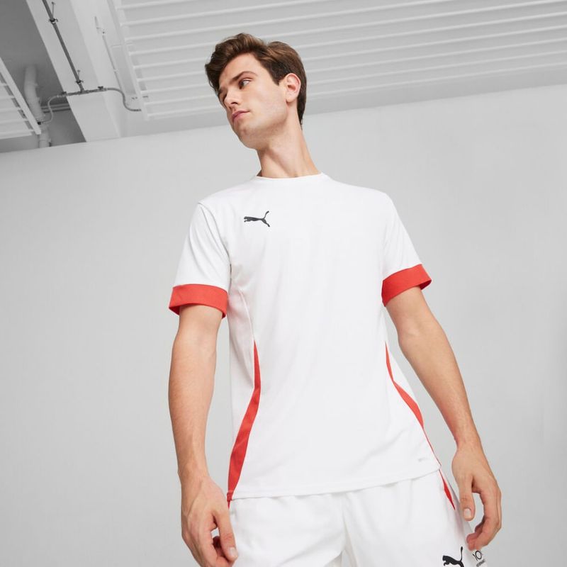 Camiseta-Manga-Corta-puma-para-hombre-Individual-Panel-Jersey-para-tenis-color-blanco.-Frente-Con-Modelo