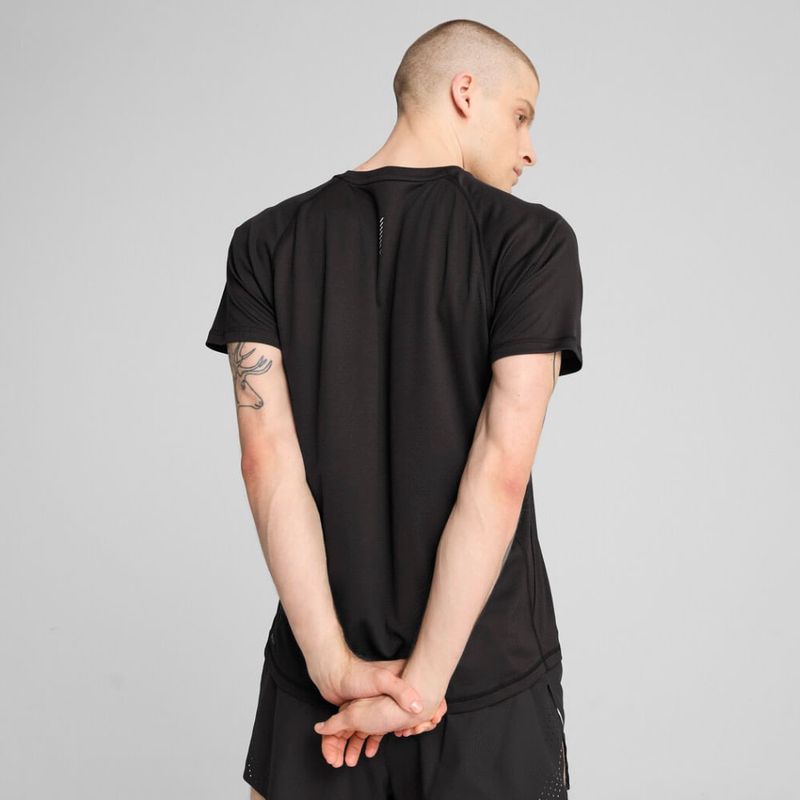 Camiseta-Manga-Corta-puma-para-hombre-M-Run-Velocity-Tee-para-correr-color-negro.-Detalle-4
