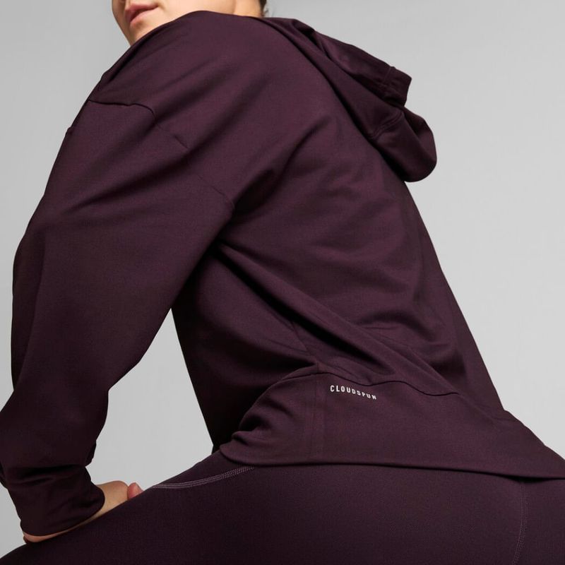 Hoodie-puma-para-mujer-Cloudspun-Hoodie--Reg-W-para-entrenamiento-color-morado.-Detalle-5