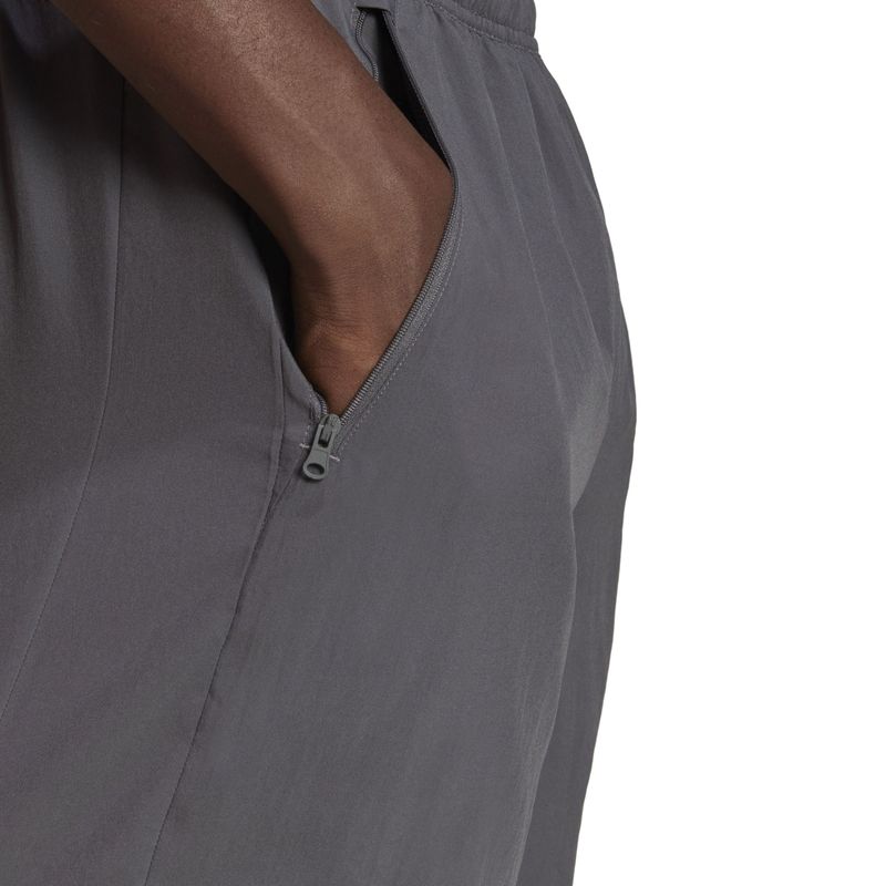 Pantaloneta-adidas-para-hombre-Tr-Es-Wv-Sho-para-entrenamiento-color-gris.-Detalle-3